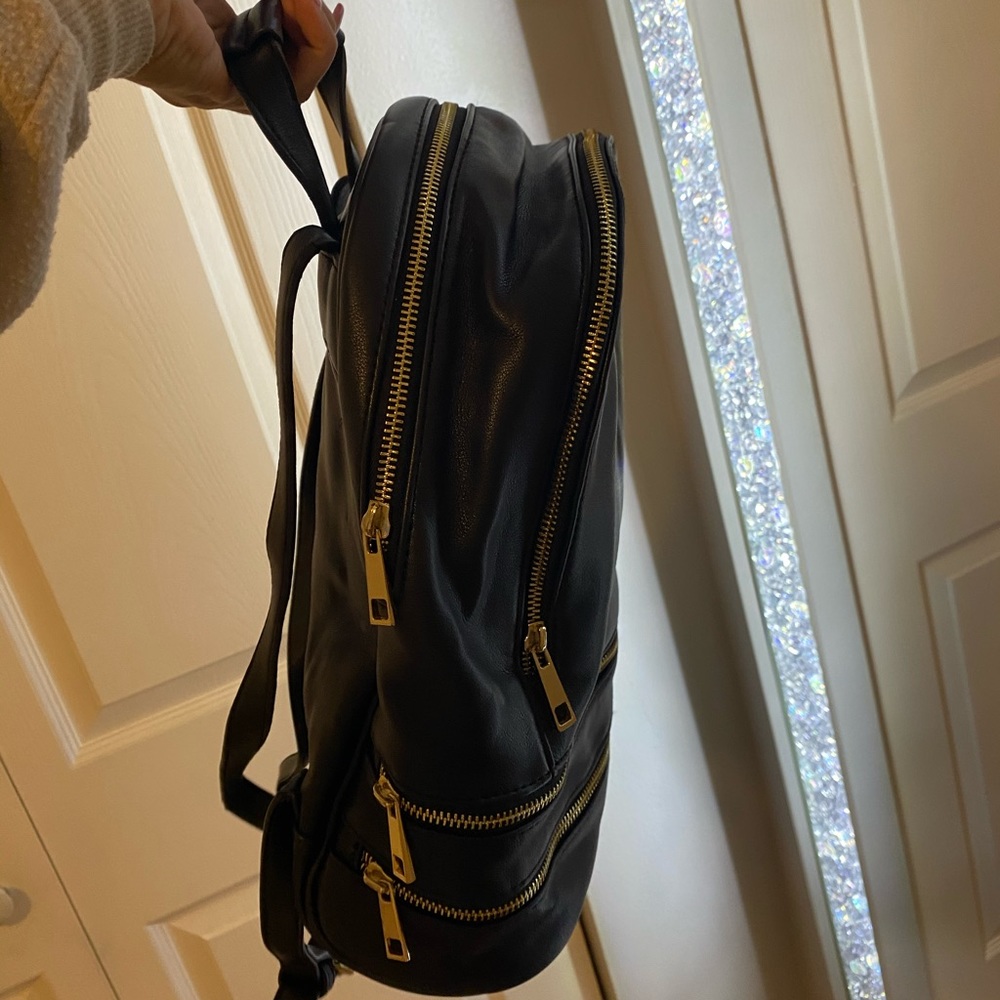 Backpack - Picture 2 of 2